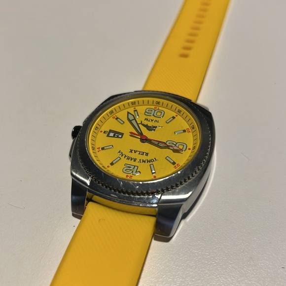 Tommy Bahama Relax Watch Yellow - Picture 8 of 8
